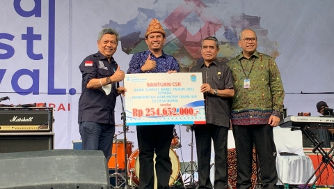 BANK SUMSEL BABEL DELIVERS CSR ASSISTANCE FOR BURAI VILLAGE, OGAI ILIR DISTRICT