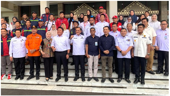 CSR Provinsi Sumatera Selatan dan Bank Sumsel Babel peduli Banjir Aceh - Sumatera Barat